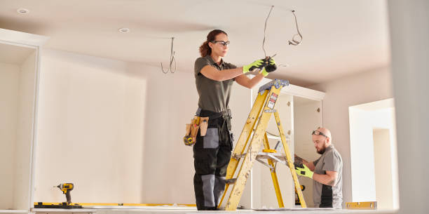 Best Licensed Electrician  in Edgewater, FL